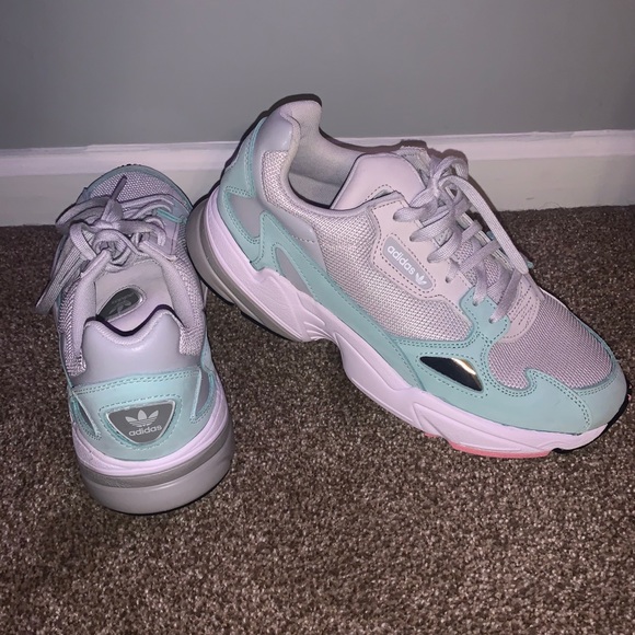 Women’s adidas falcon shoes - Picture 2 of 3